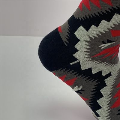 70% gekamd katoen 28% nylon 2% spandex persoonlijkheid aangepaste sokken voor mannen in zwart