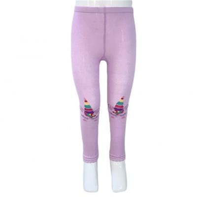Gebreide roze baby-meisjeskousen met edelstenen decoratie en thermische weefmethode