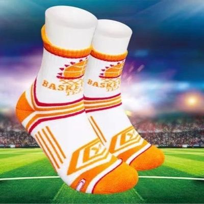 Regelmatige stijl luxe oranje sportieve sokken voor strekkend comfort en anti-slip voetbal