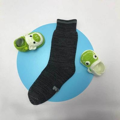 Zwarte herfst ademend zweetverwijderend anti-slip katoenen compressie sport sokken