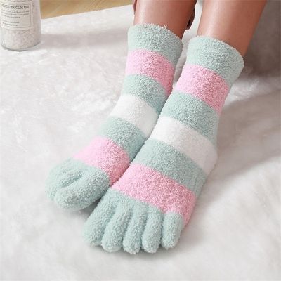 Anti-slip dames Coral Fleece Vijfvinger Winter dik Gezellig gestreepte Vijf tenen Dag sokken