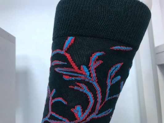 Lange sokken voor mannen gemaakt van 5% spandex en met kleurrijk ontwerp
