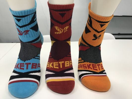 Multicolore gedrukte ademende katoenen sport sokken met normale stijl en kussen