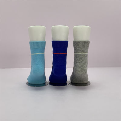 Adembenemende stoffen sokken voor baby jongens schattig tekenfilm pop design en standaard dikte