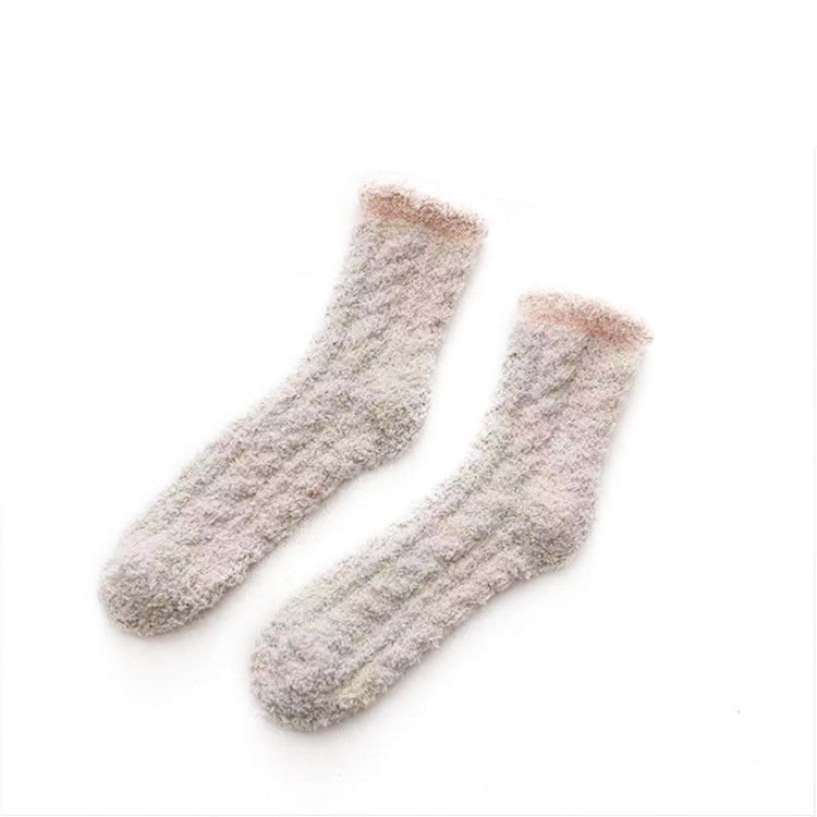 Custom Design Warm Coral Fleece Floor Socks voor vrouwen Niet-aasbriefend en duurzaam