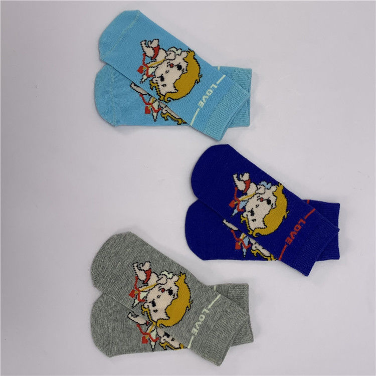Adembenemende stoffen sokken voor baby jongens schattig tekenfilm pop design en standaard dikte