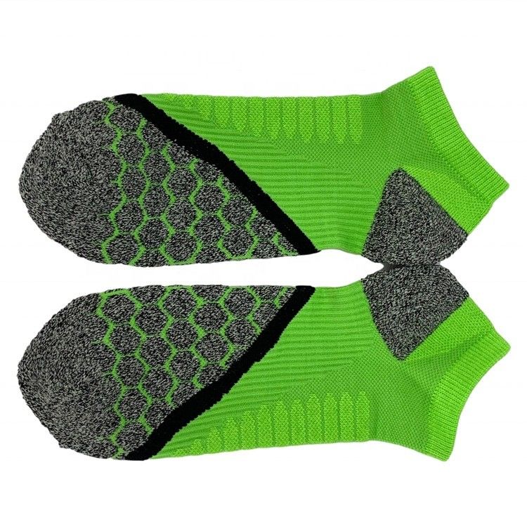 Groene hoge enkel sokken op maat gemaakt voor snel droog zacht katoen en anti-slip functie